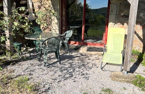 Avene House | Gite Grenouille, Single-storey house in a quiet location