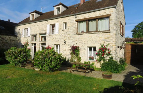 Recloses House | Gites des jonquilles: stable stable near Fontainebleau