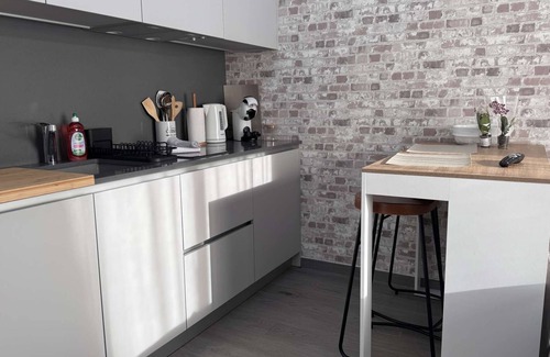 Maisons-Alfort House | Ground floor studio, terrace, parking near Paris