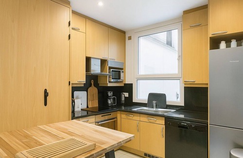 Notre-Dame-des-Champs Apartment | Haussmann Flat by 6th Jardin du Luxembourg + Classic 1966 Mustang Experience