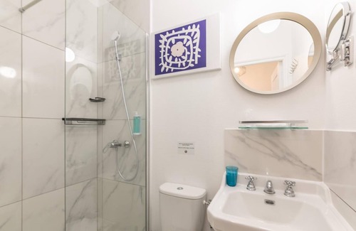 Chaussee-d'Antin Apartment | Haussmann - La Fayette 34 : cosy apt. for 2