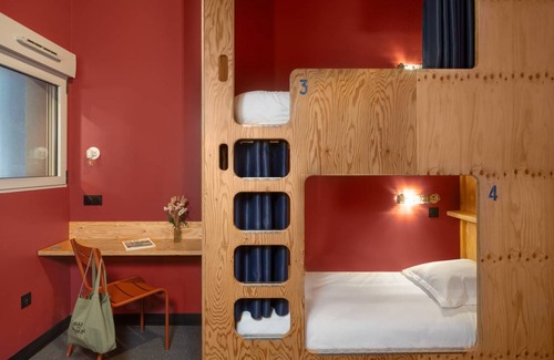 Roissy-en-France Hostel | Hostel ∙ 8 guests