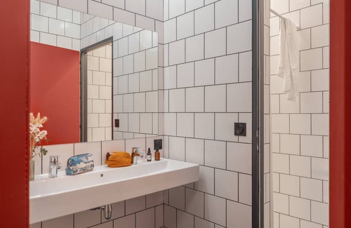 Roissy-en-France Hostel | Hostel ∙ 8 guests