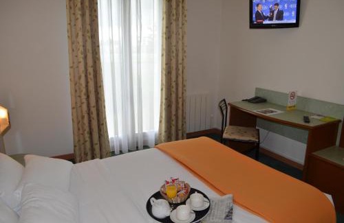 Beauvais Hotel | Hostellerie Saint Vincent Beauvais Aeroport