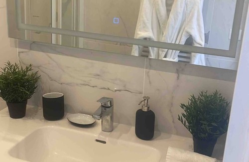 Centre Ville Rive Gauche Apartment | Just a stone's throw from the quays! Comfortable 4-bedroom apartment - Near subway
