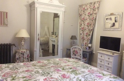Mesnil-Saint-Nicaise Bed & Breakfast | L'hostellerie du chateau