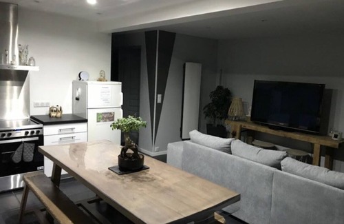 Sennecey-le-Grand House | L Imprévu est une Maison Individuelle