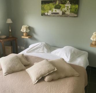 Wemaers-Cappel Bed & Breakfast | la ferme au bois dormant