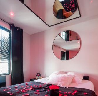 Bethune Apartment | La Maison Coquine