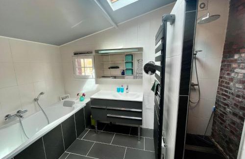 Hermival-les-Vaux House | La Maisonnette d'Hermival à 2 min de Lisieux - Jardin - Pkg - Wifi