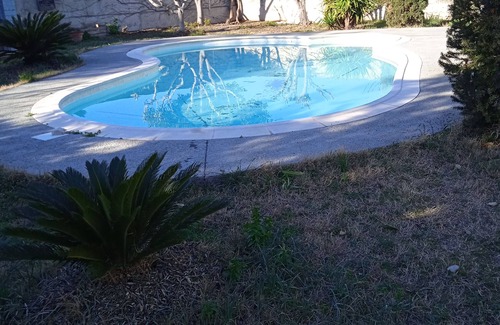 Frontignan Villa | La Villa du Soleil Sereine et Familiale. .animal de Compagnie Accepté