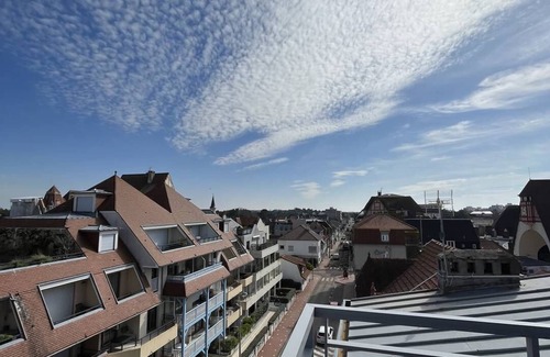 Le Touquet-Paris-Plage Apartment | Large 80 m2 2-bedroom duplex apartment in town center