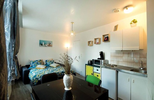 Sainte-Anne - Faubourg Noyon Apartment | Le Castille Centre Gare Wifi et Parking gratuit