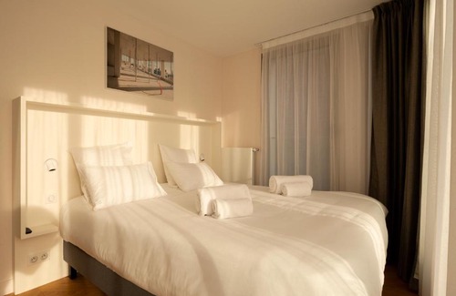 Old Lille Apartment | Le Cerisier