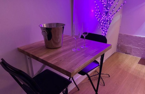 Rouen City Centre Apartment | Le Paradis Perdu
