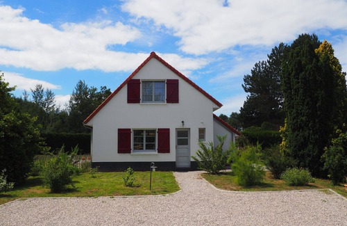 Saint-Quentin-en-Tourmont House | Le Refuge Naturel du Gîte Prince Marcel : Détente et Évasion au Cœur de la Baie