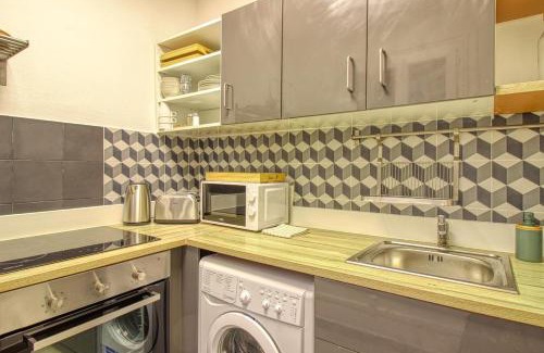 Enghien-les-Bains Apartment | Maison Boueno II - Guest house 15' from Paris Center