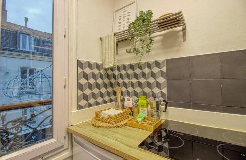 Enghien-les-Bains Apartment | Maison Boueno II - Guest house 15' from Paris Center