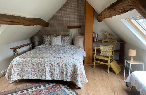 Fontaine-Chaalis House | Maison des Roses