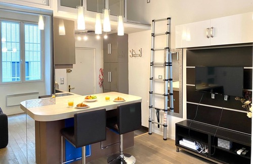 Bonne-Nouvelle House | MAISON LE BAC APT. 102B