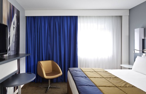 Quartier Atlantis Hotel | Mercure Paris Massy Gare TGV
