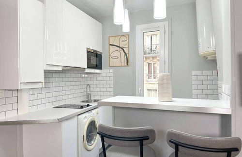 Necker Apartment | Parisian Deluxe apartment Best deal for 4 person