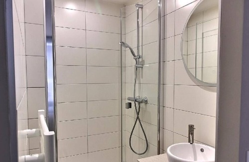 Quartier Saint-Ambroise Apartment | Parisian Home|046|2 chambres|Marais - Bastille