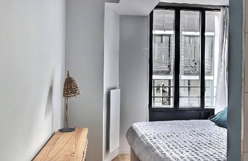 Quartier Saint-Ambroise Apartment | Parisian Home|211058|2 chambres|Marais - Bastille