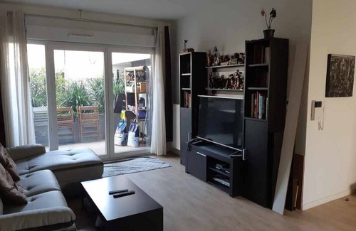 Noisy-le-Sec Resort | Private room ∙ 1 guest