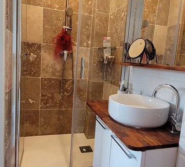 Gif-sur-Yvette Resort | Private room ∙ 2 guests
