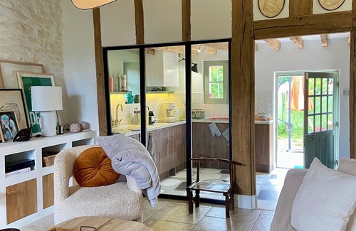 Noyers House | RENOVATED LONGERE DESIGN, WITH GARDEN, 1H30 FROM PARIS, CHARMING VILLAGE ON FOOT