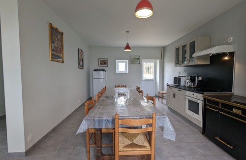 Migne Cottage | Secluded Berry Retreat: Lakeside Manor with Wildlife, Fishing, and Nature Trails