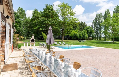 Courtemaux Villa | So Villa Ramènerie (45) - Heated swimming pool - Basketball - 1h30 Paris - 26p.