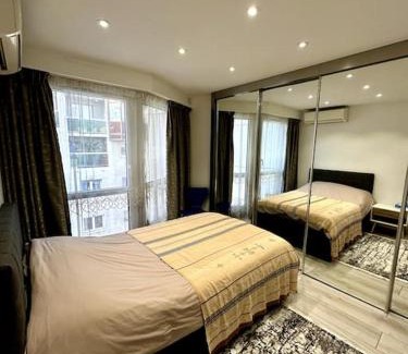 Republique–Point-du-Jour Apartment | Spacieux et Élégant Appartement - Boulogne - Paris