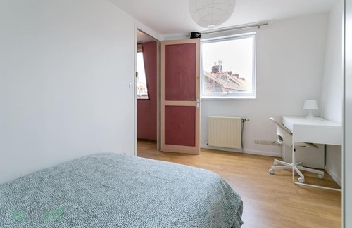 Roubaix Apartment | Spacious house 6 bedrooms 2 bathrooms terraces close metro