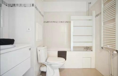 Bussy-Saint-Georges Apartment | Studio Disney Cosy - Terrasse - 4 Pax