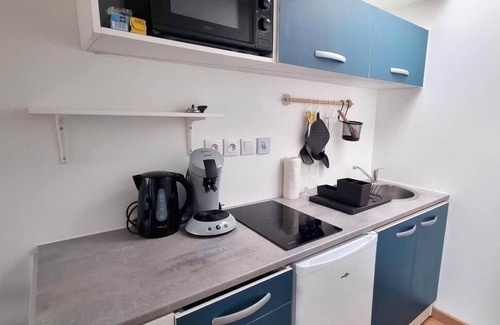 Avesnes-sur-Helpe Apartment | Studio for 2 people on the ground floor with terrace and parking space