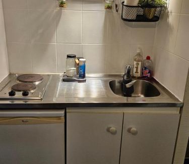 Quartier Vieux Marche-Cathedrale Apartment | Studio gare