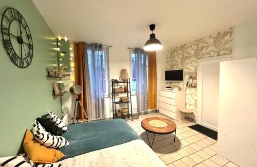 Rouen City Centre Apartment | Studio le nid rouennais, calme en hypercentre