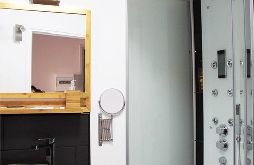 Lens Apartment | Studio with Hammam/City Center