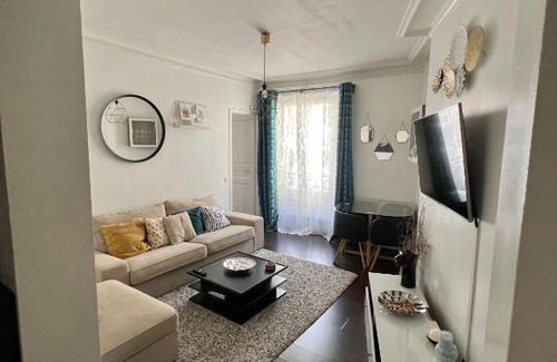 18th Arrondissement Apartment | Superbe 2 Chambres Proche Montmartre