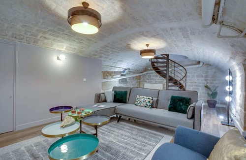 Quartier du Faubourg-Montmartre Apartment | Sweett | Trevise - Three Bedroom Apartment, Sleeps 6