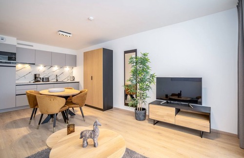 Camiers Apartment | The studio offers a cozy bedroom with a double bed
