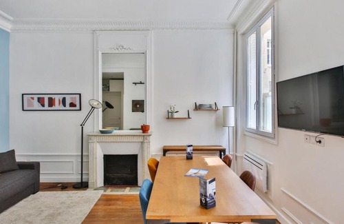 Porte-Dauphine Apartment | Typical studio close to Eiffel Tower and Arc de Triomphe in Paris - Welkeys