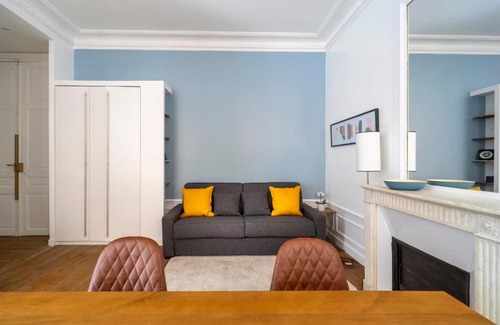 Porte-Dauphine Apartment | Typical studio close to Eiffel Tower and Arc de Triomphe in Paris - Welkeys