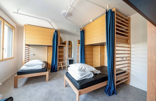 Quartier du Pont-de-Flandre Hostel | UCPA Sport Station Hostel Paris