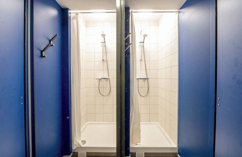 Quartier du Pont-de-Flandre Hostel | UCPA Sport Station Hostel Paris