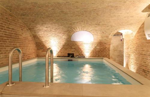 Centre Ville Bed & Breakfast | Une maison en ville, Hyper Centre ville, Spa