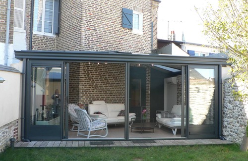 Le Crotoy House | Village house 50M from the sea with veranda and courtyard on enclosed garden.