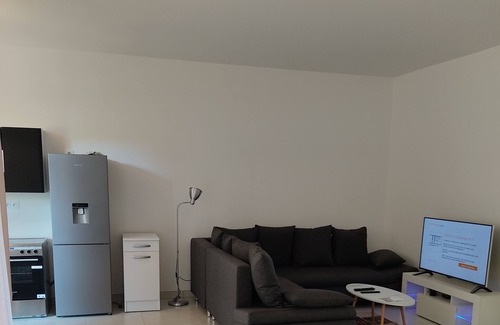 Cergy Apartment | Ville Nature